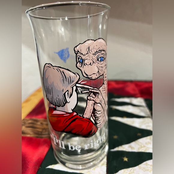 Set of 3 E.T. 1982 Pizza Hut Collectors Series Glasses The Extra-Terrestrial ET - Picture 3 of 5